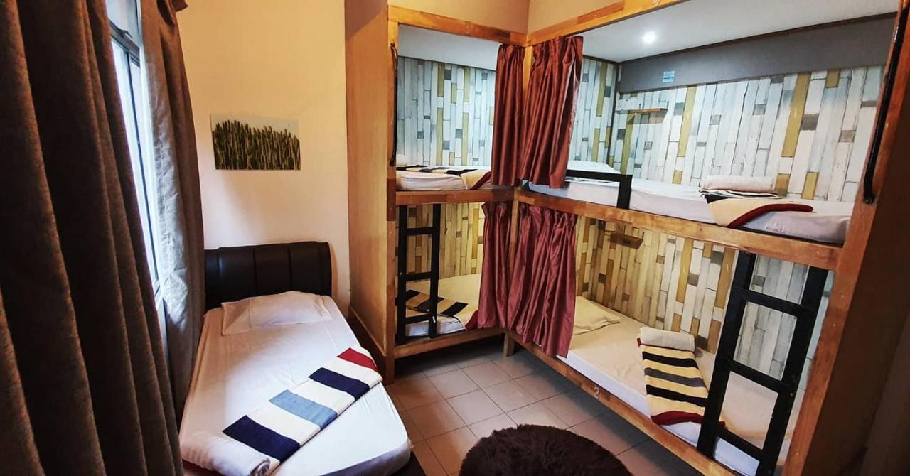Hostel Escape Backpackers Kk Kota Kinabalu Zewnętrze zdjęcie