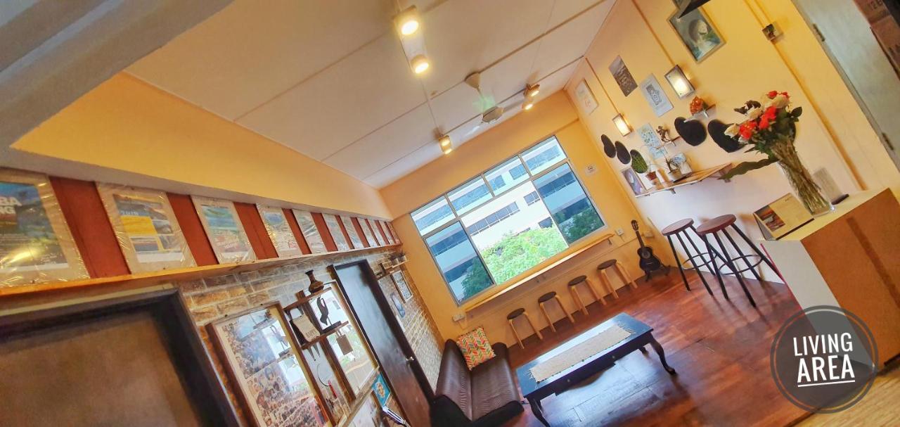 Hostel Escape Backpackers Kk Kota Kinabalu Zewnętrze zdjęcie