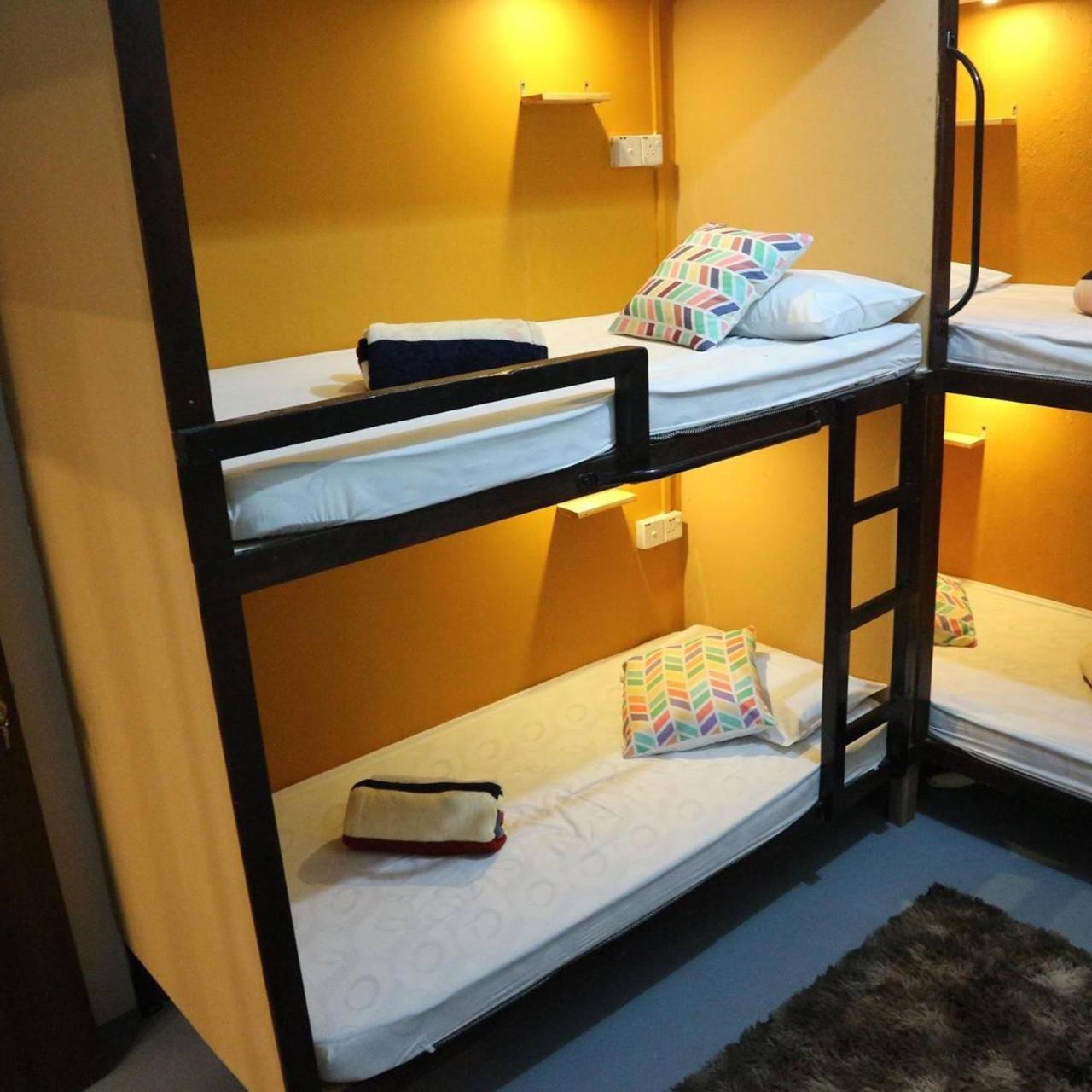 Hostel Escape Backpackers Kk Kota Kinabalu Zewnętrze zdjęcie