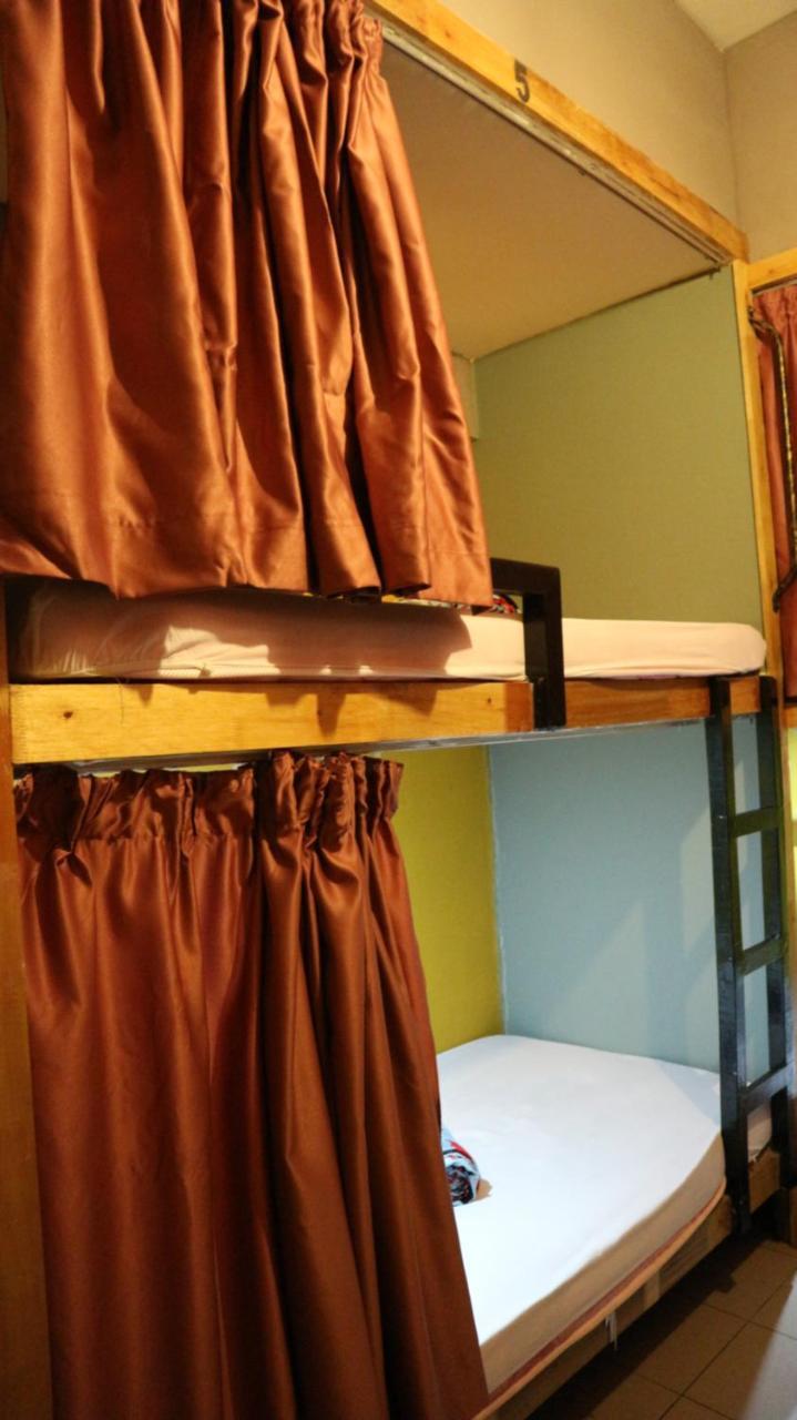 Hostel Escape Backpackers Kk Kota Kinabalu Zewnętrze zdjęcie