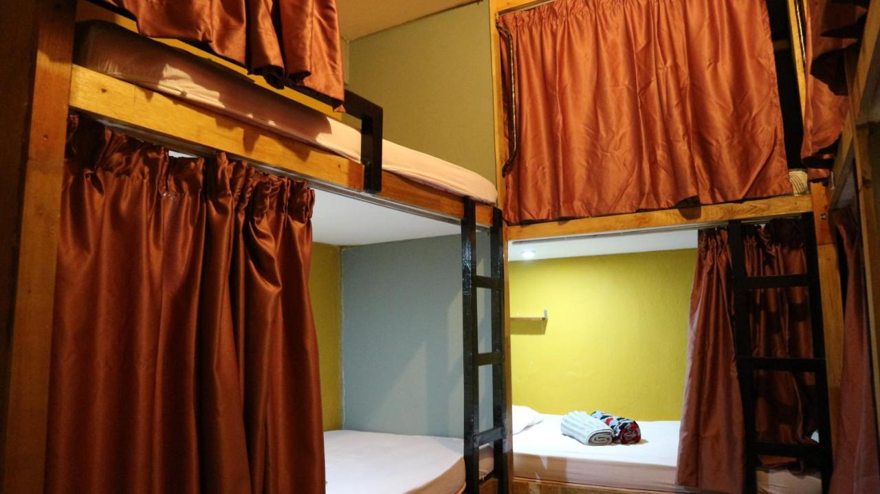 Hostel Escape Backpackers Kk Kota Kinabalu Zewnętrze zdjęcie