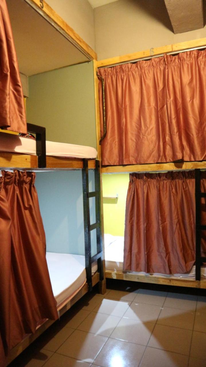 Hostel Escape Backpackers Kk Kota Kinabalu Zewnętrze zdjęcie