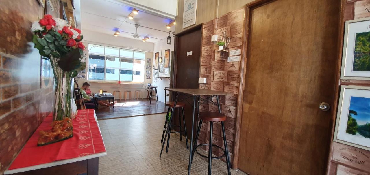 Hostel Escape Backpackers Kk Kota Kinabalu Zewnętrze zdjęcie
