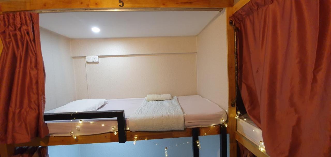 Hostel Escape Backpackers Kk Kota Kinabalu Zewnętrze zdjęcie